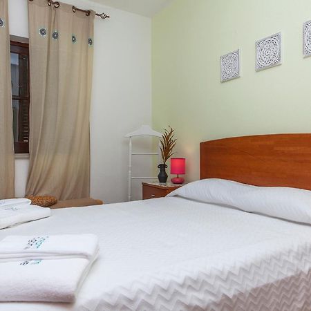 לאגוּ‏ש J - Casa Do Farol Guesthouse חדר תמונה