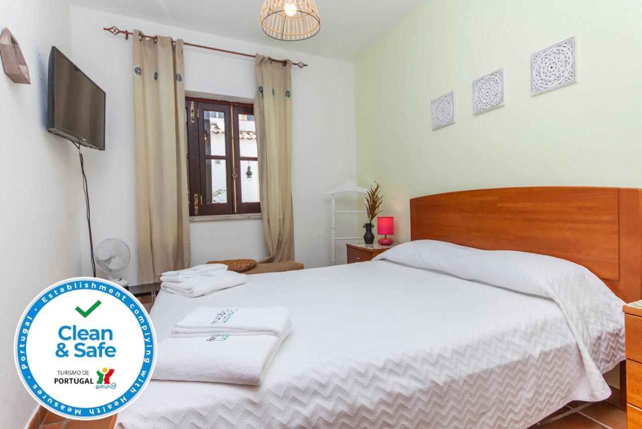 לאגוּ‏ש J - Casa Do Farol Guesthouse חדר תמונה
