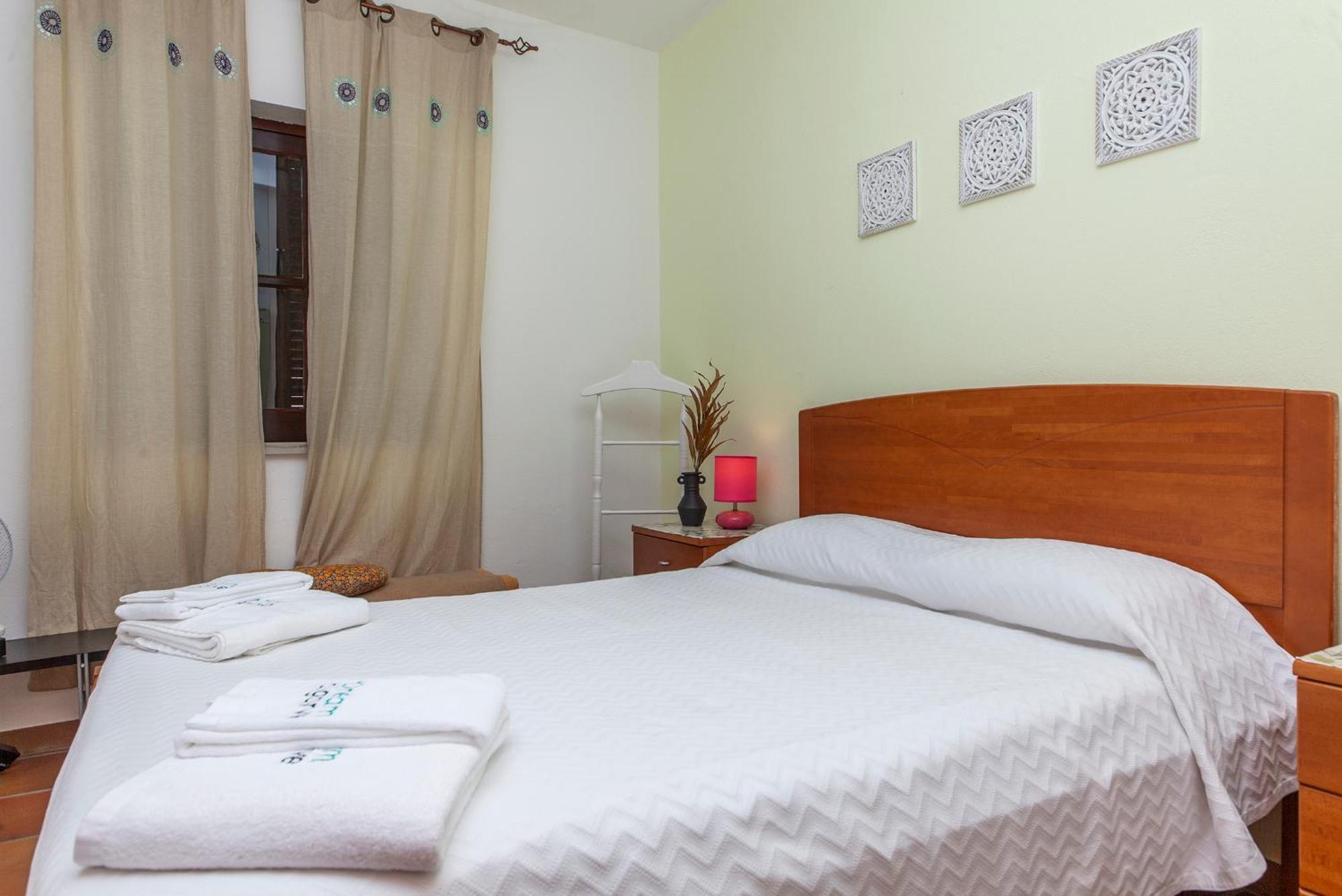 לאגוּ‏ש J - Casa Do Farol Guesthouse חדר תמונה