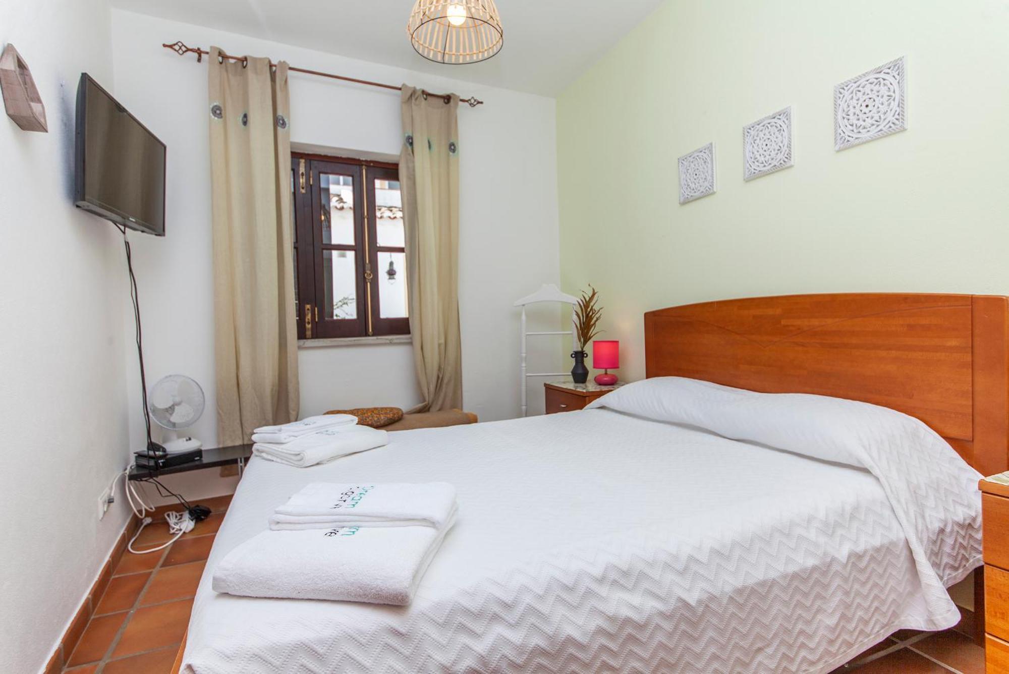 לאגוּ‏ש J - Casa Do Farol Guesthouse חדר תמונה