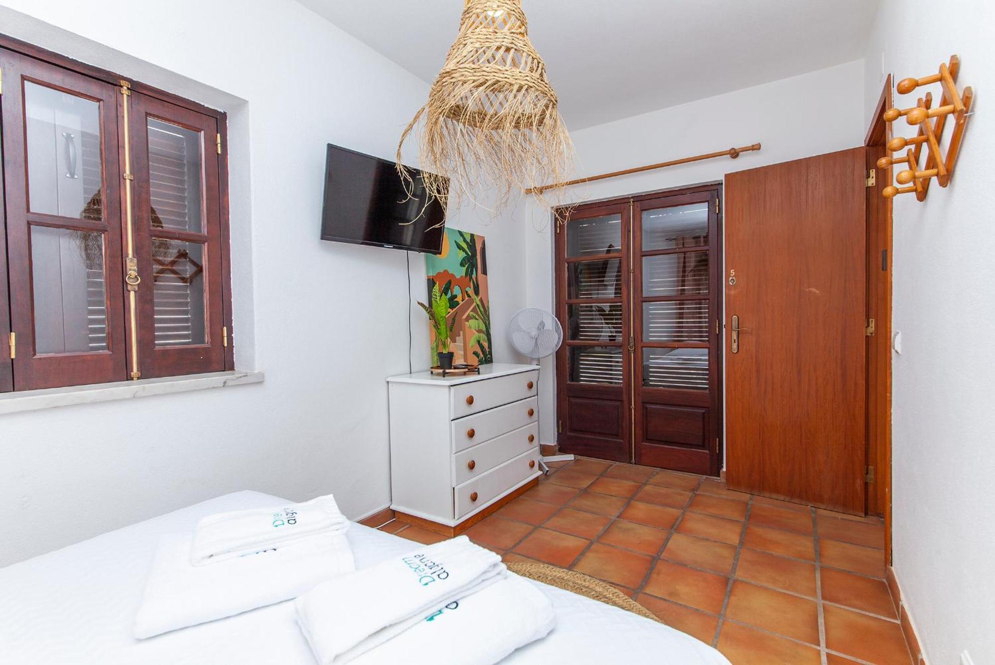לאגוּ‏ש J - Casa Do Farol Guesthouse חדר תמונה